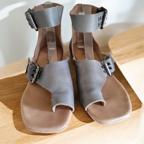 Free People Marco Boot Buckle Sandal in Charcoal EU 36 1/2 - US 6.5-7 - Picture 2 of 9